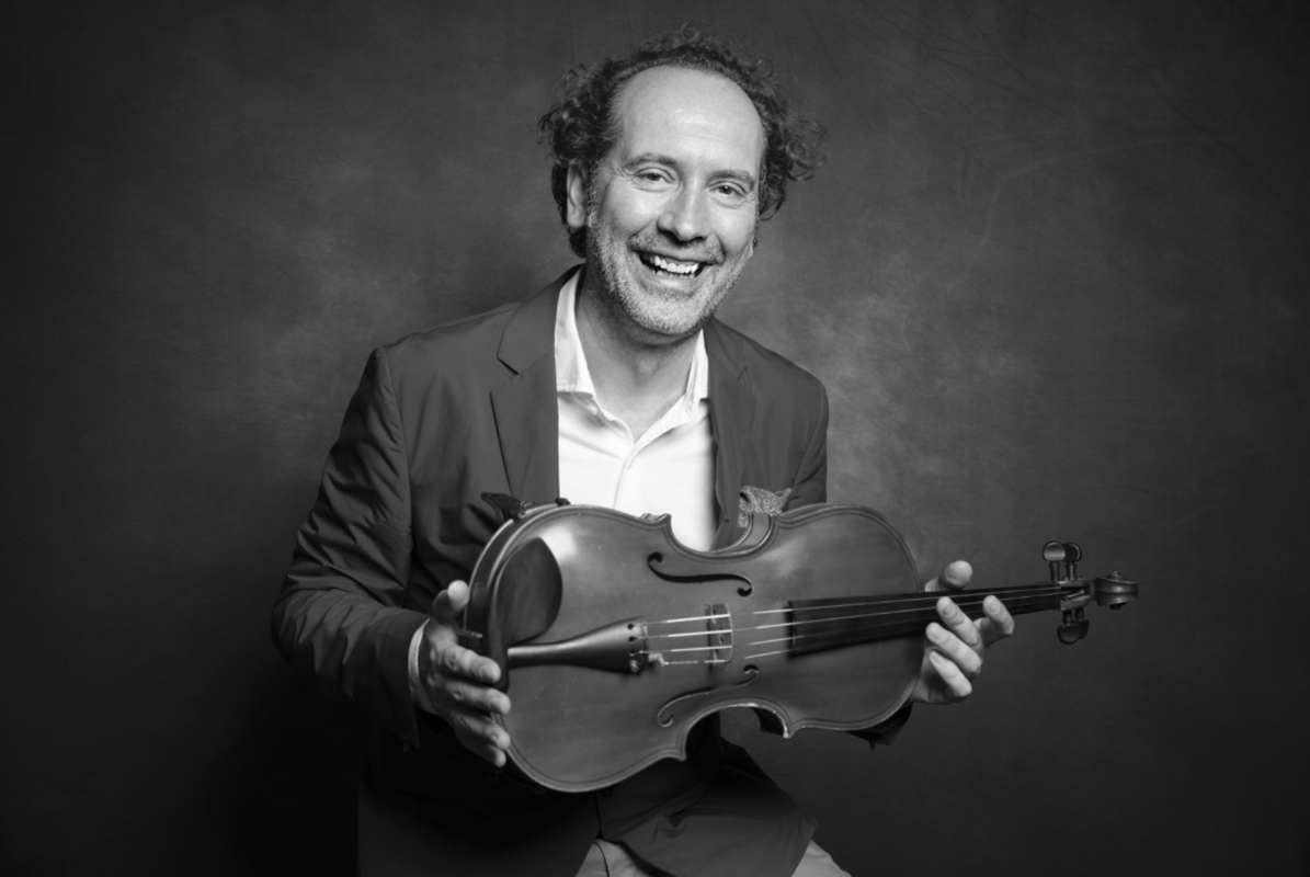 Razvan Popovici - Josu Okiñena / OE Oficina